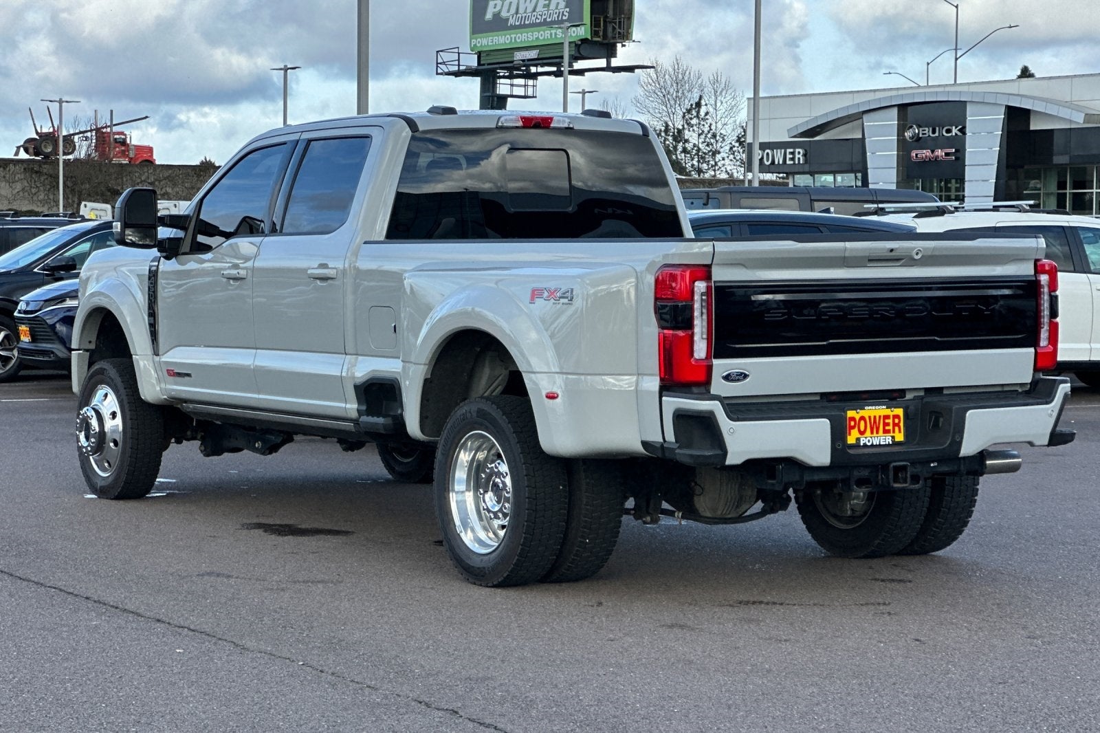 2025 Ford F-450SD Platinum
