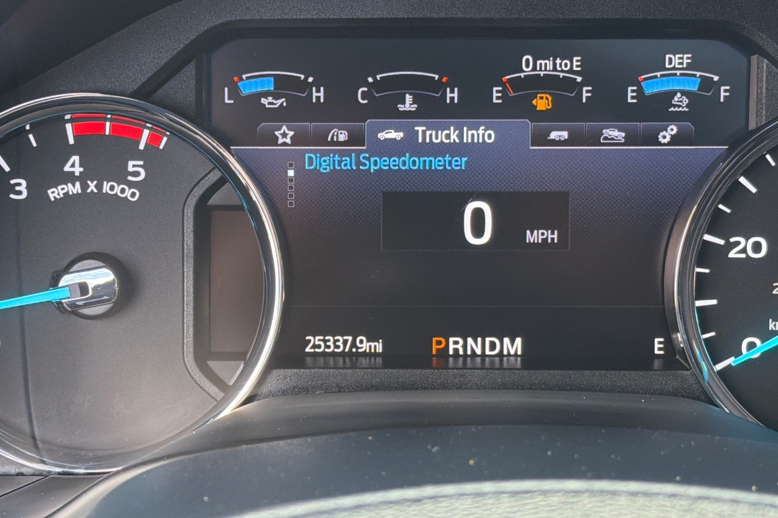 2022 Ford F-450SD Platinum