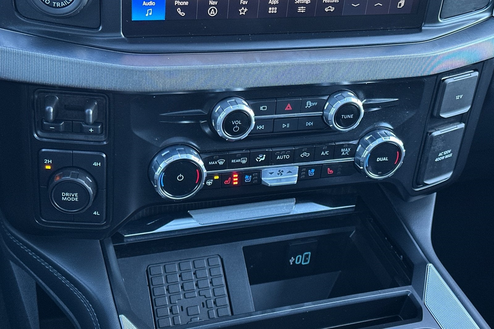 2025 Ford F-450SD Platinum