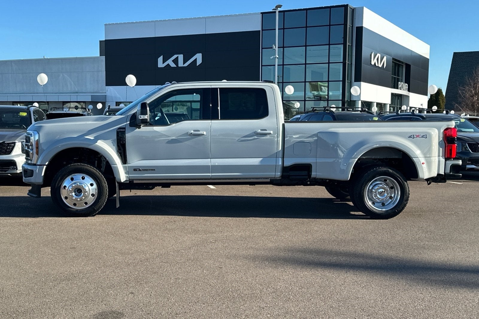 2025 Ford F-450SD Platinum