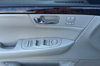2010 Cadillac DTS Base