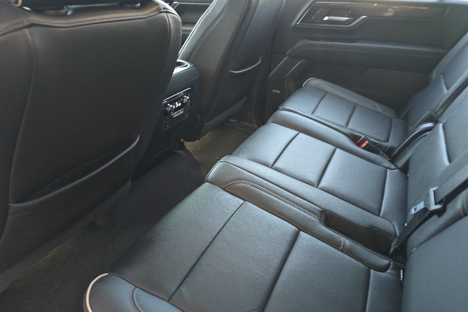 2025 GMC Yukon XL Elevation