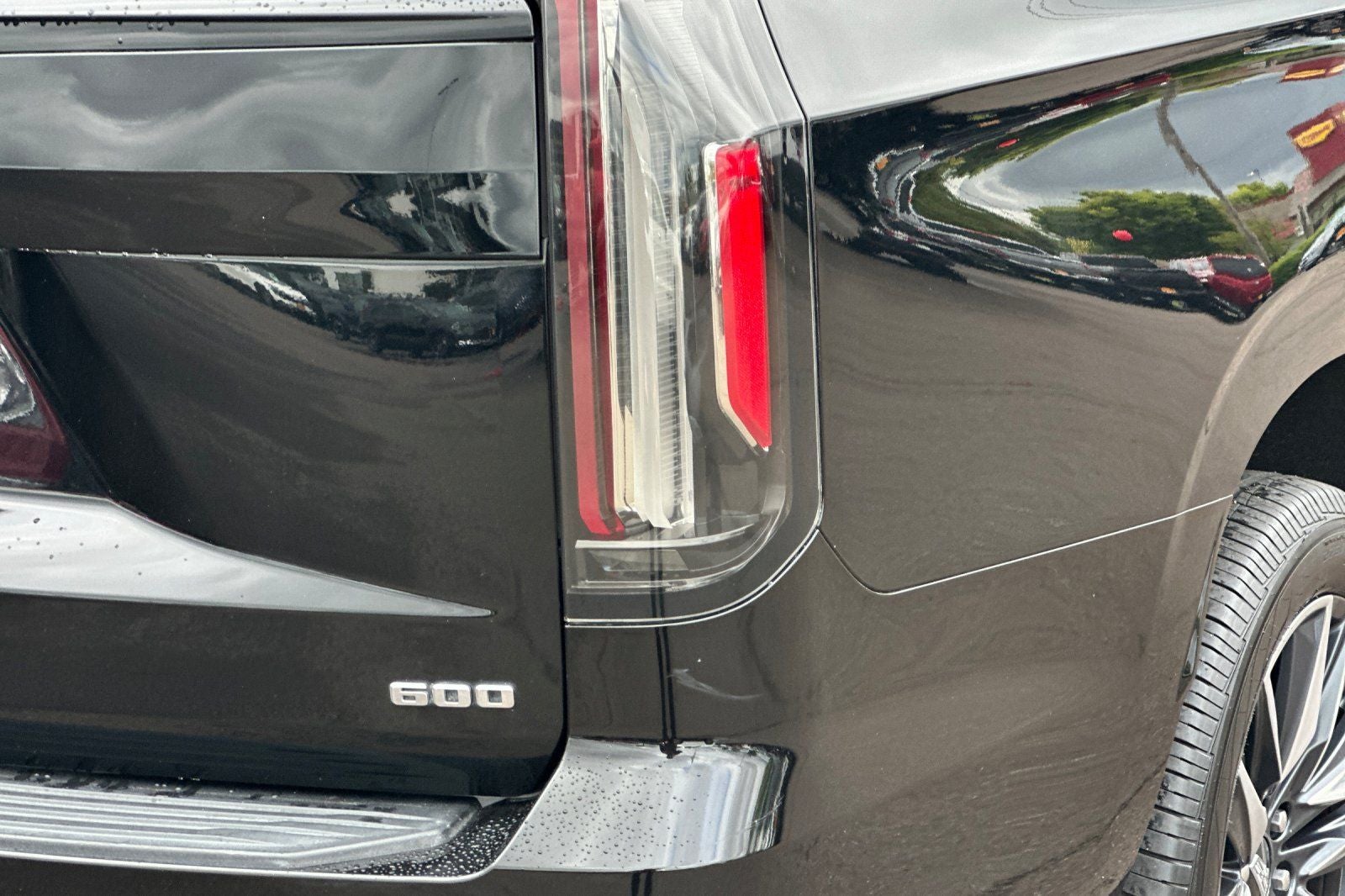 2022 Cadillac Escalade Sport