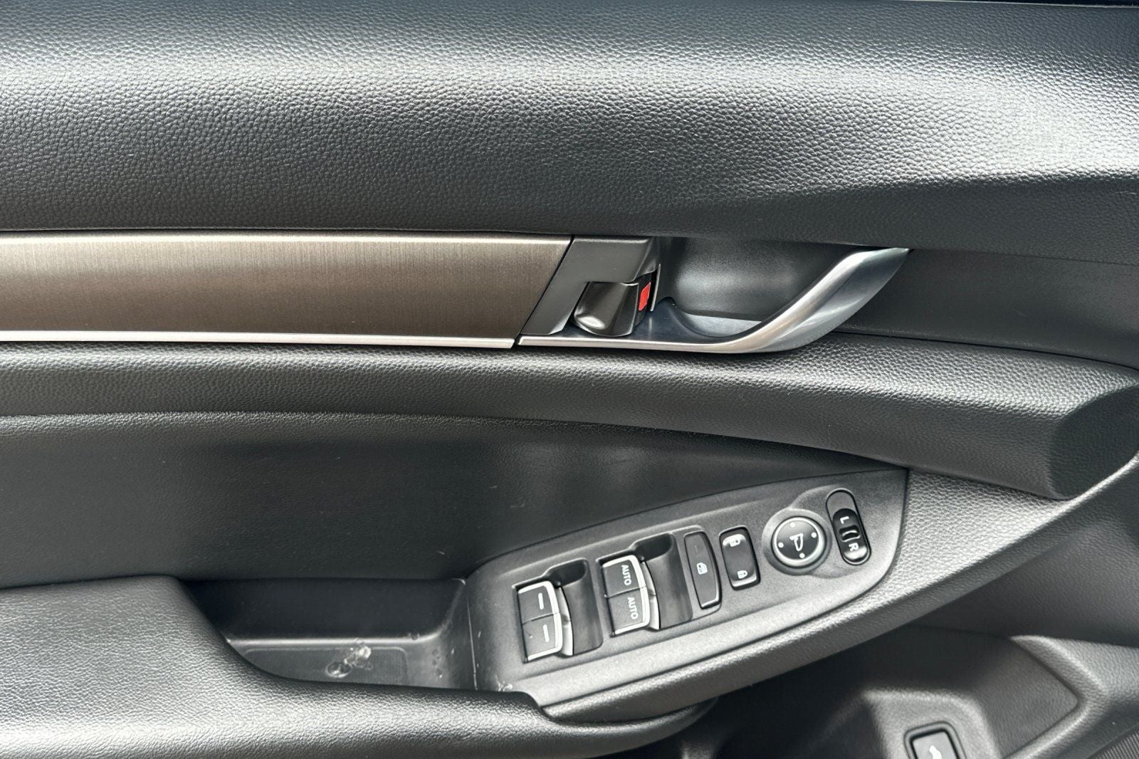 2019 Honda Accord Hybrid Base