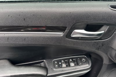 2015 Chrysler 300 Limited