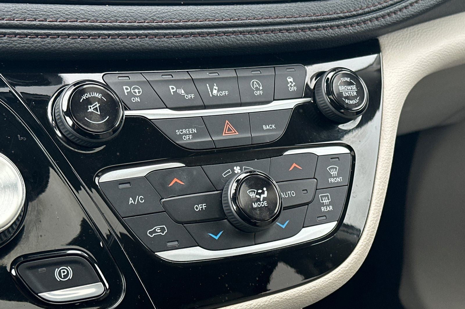 2017 Chrysler Pacifica Limited