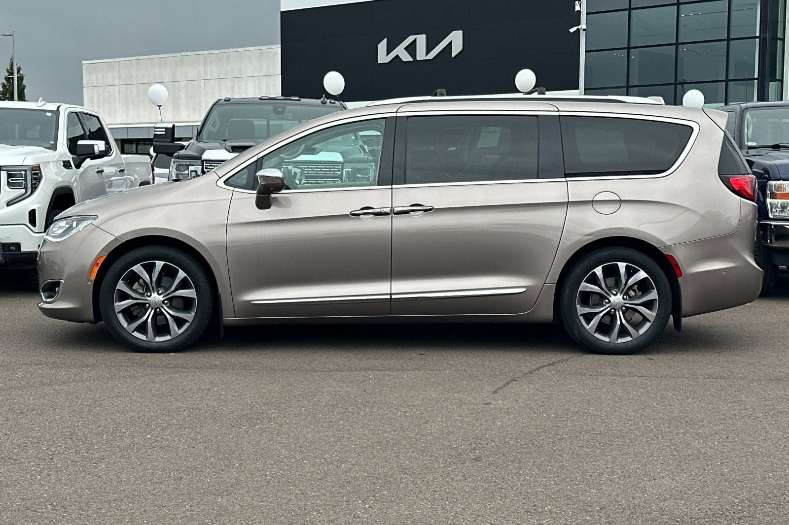 2017 Chrysler Pacifica Limited
