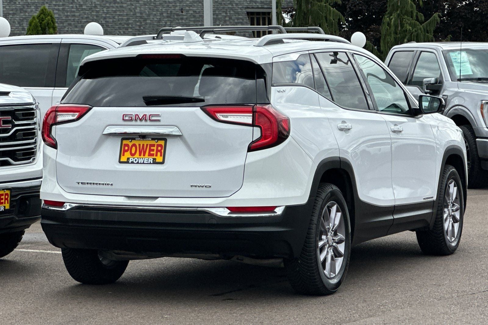 2023 GMC Terrain SLT