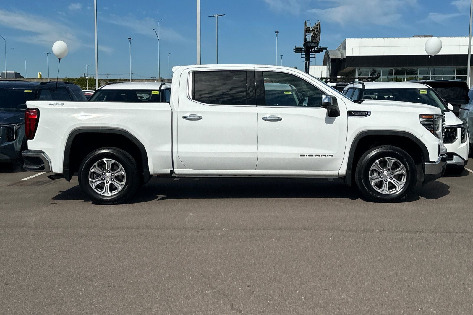2024 GMC Sierra 1500 SLT