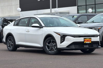 2026 Kia K4 LXS