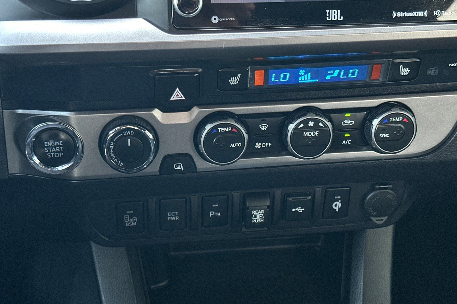 2022 Toyota Tacoma Limited V6