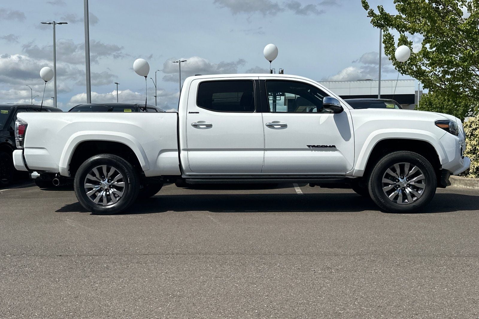 2022 Toyota Tacoma Limited V6