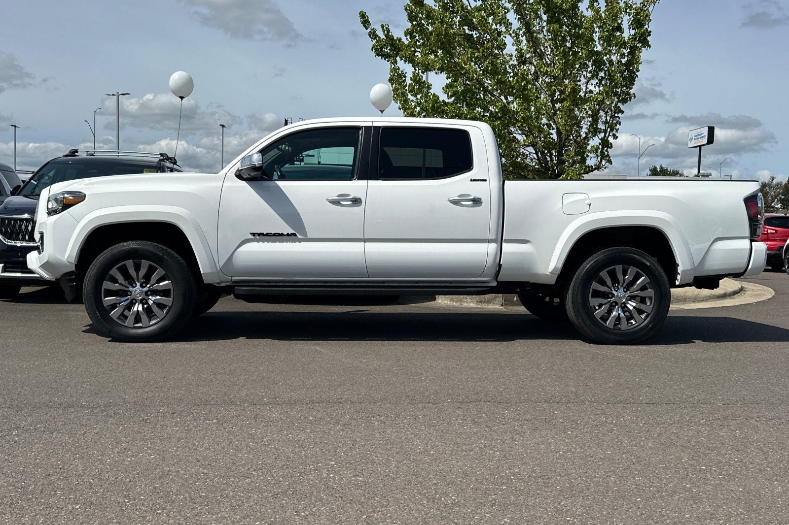 2022 Toyota Tacoma Limited V6