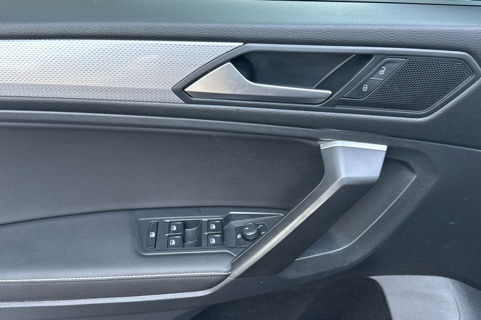 2022 Volkswagen Tiguan 2.0T S