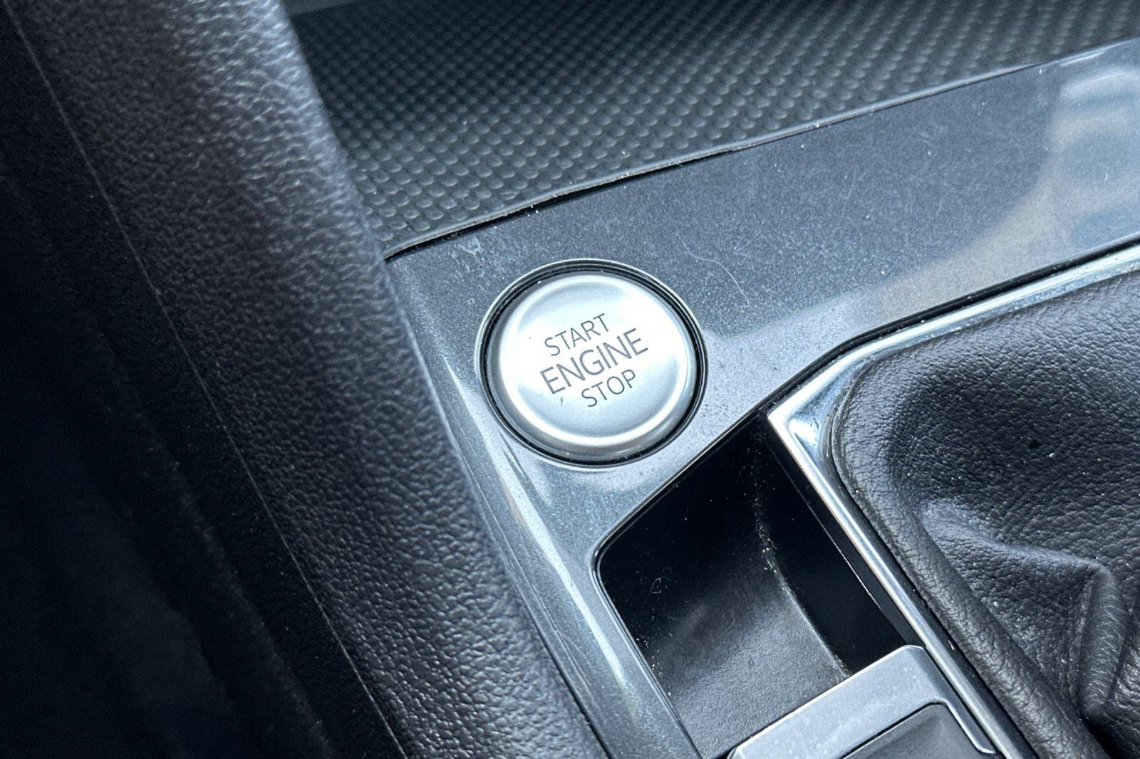 2022 Volkswagen Tiguan 2.0T S