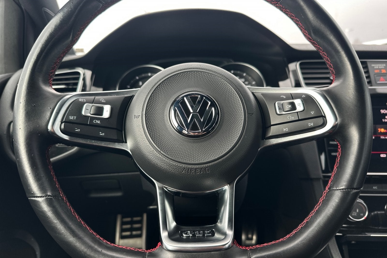 2018 Volkswagen Golf GTI 2.0T SE