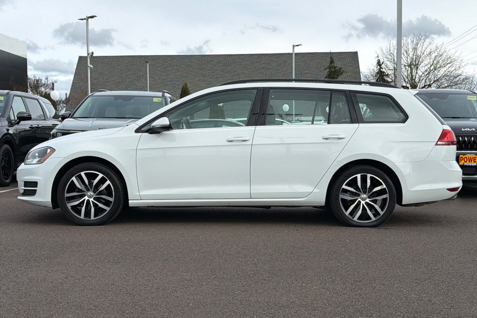 2016 Volkswagen Golf SportWagen SE