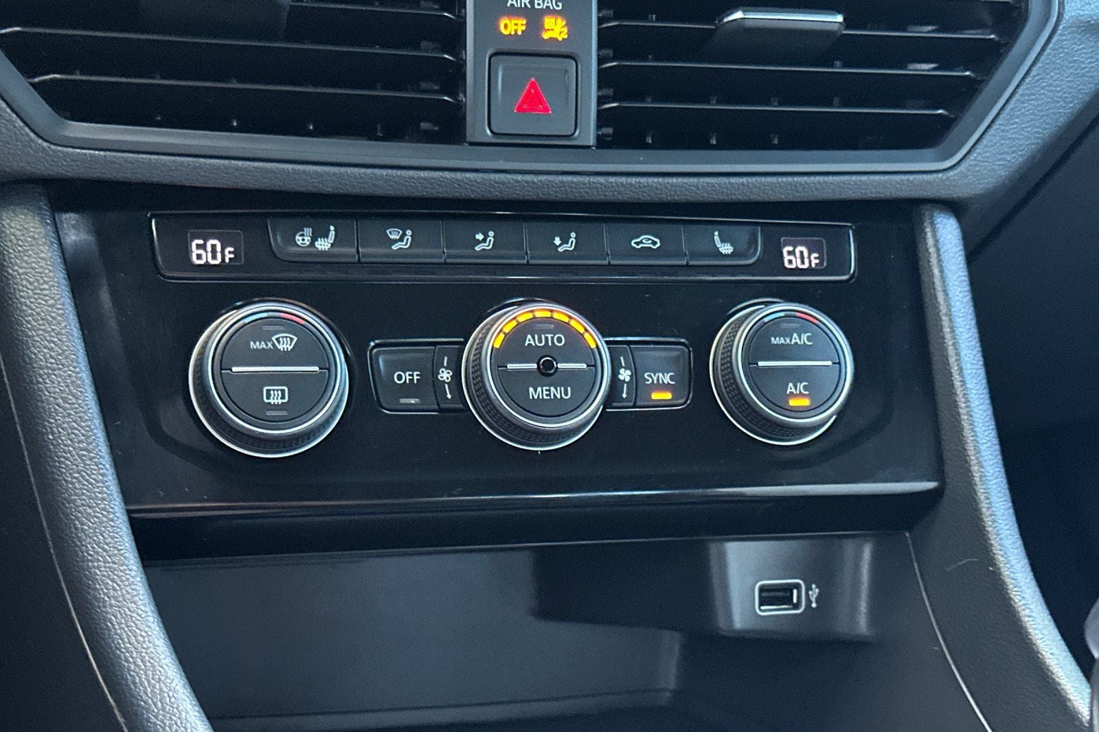 2019 Volkswagen Jetta R-Line