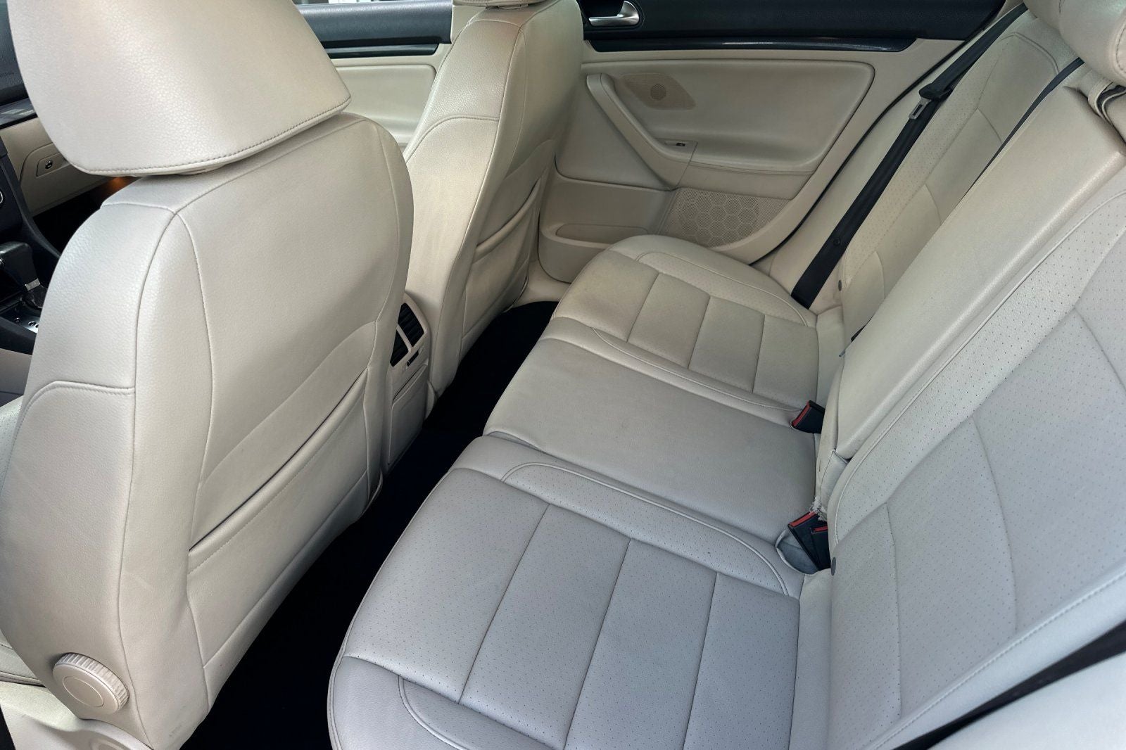 2011 Volkswagen Jetta SportWagen 2.0L TDI