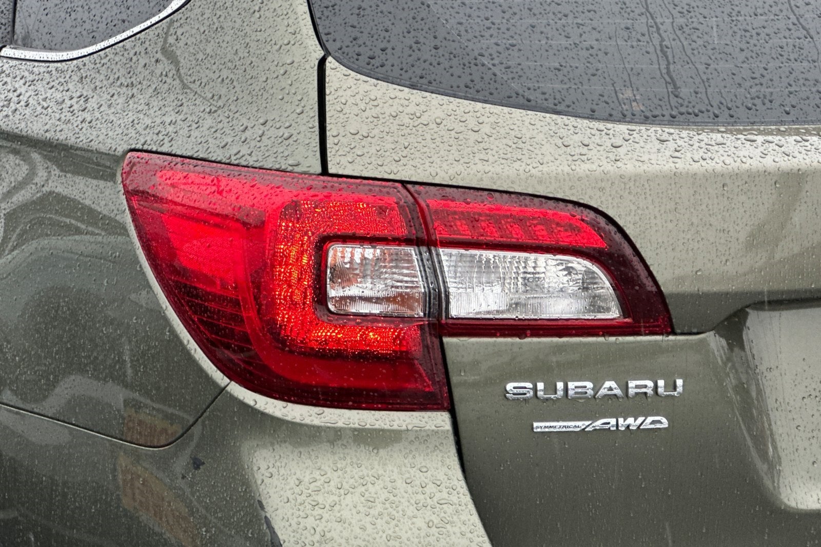 2019 Subaru Outback 2.5i
