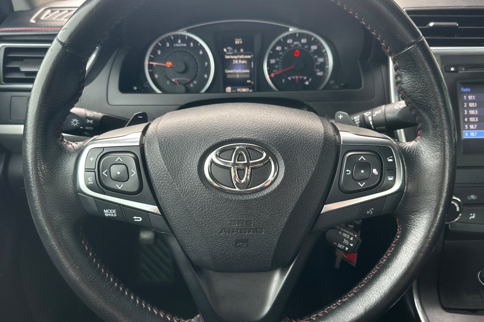 2017 Toyota Camry SE