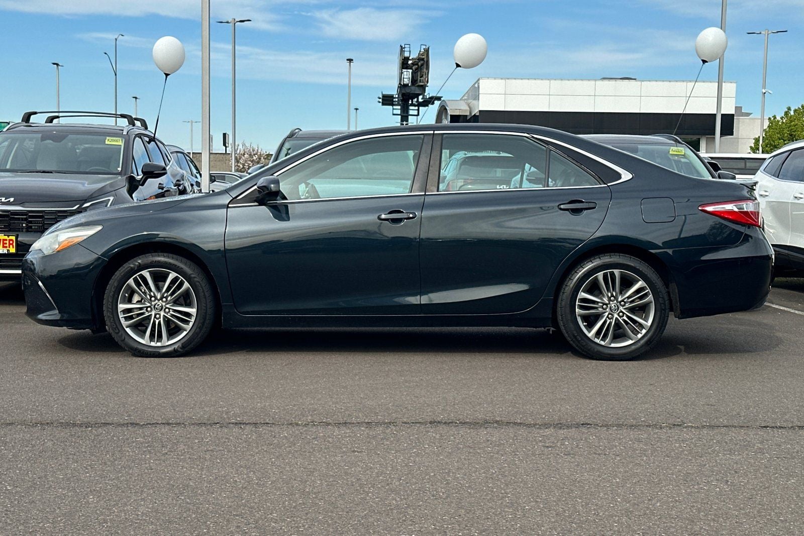 2017 Toyota Camry SE