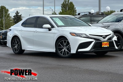2024 Toyota Camry SE