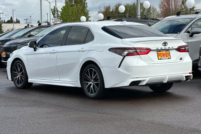 2024 Toyota Camry SE