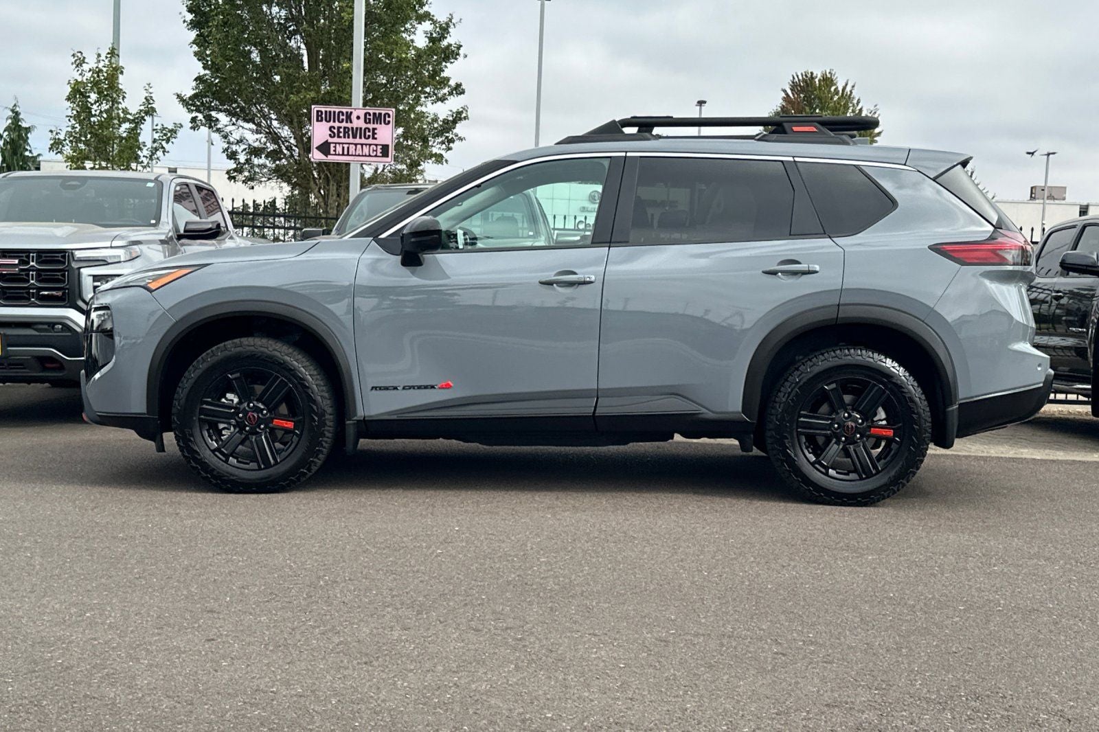 2025 Nissan Rogue Rock Creek
