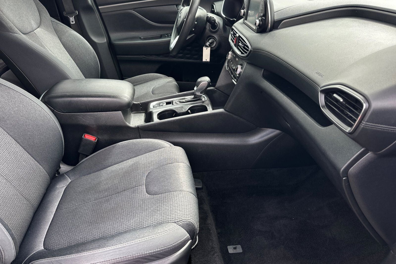 2020 Hyundai Santa Fe SE