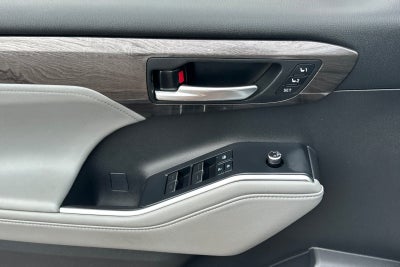 2022 Toyota Highlander Limited