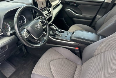 2023 Toyota Highlander LE