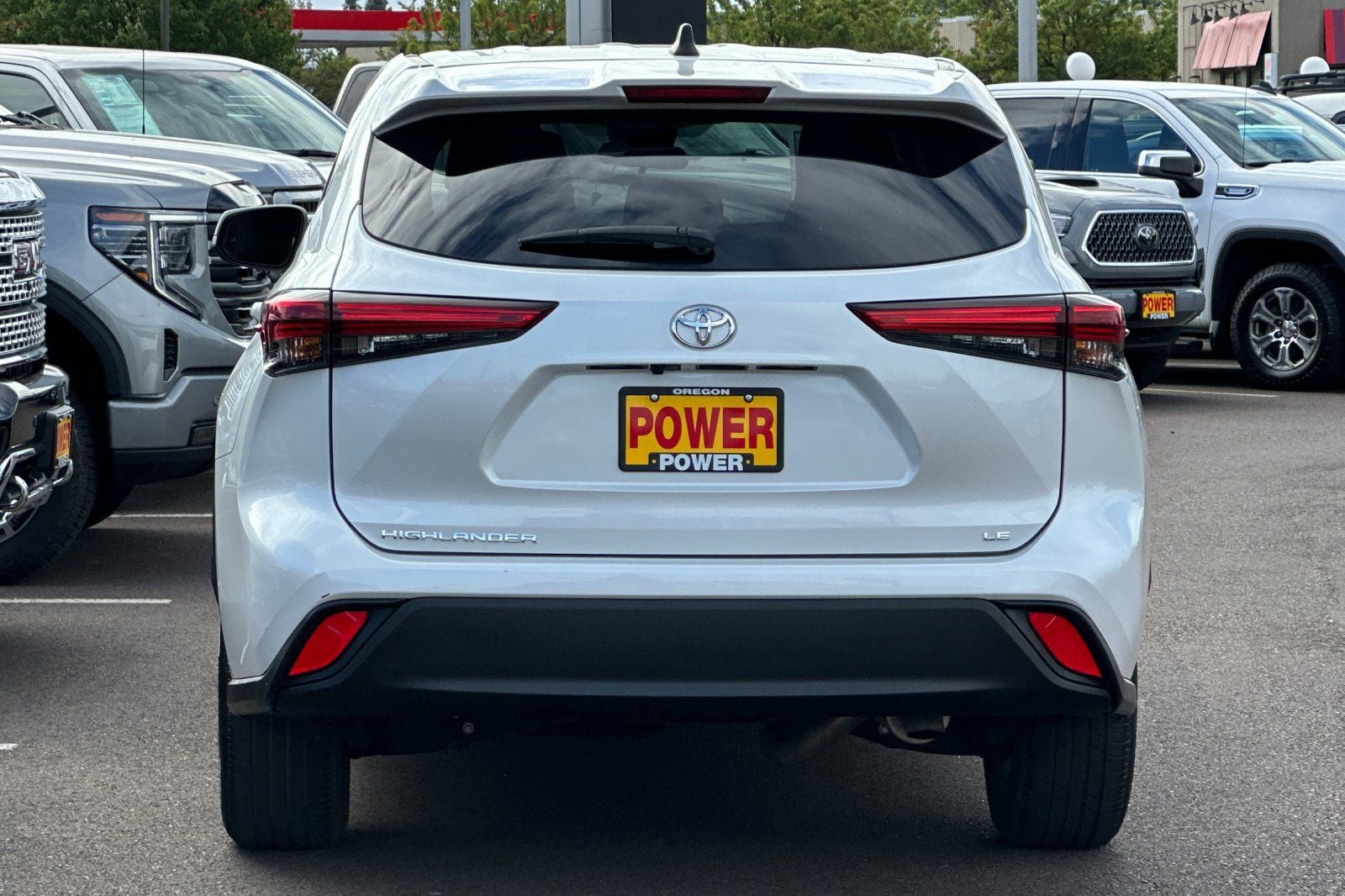 2023 Toyota Highlander LE
