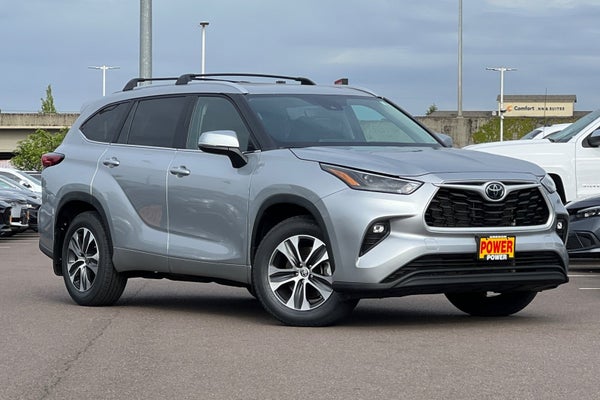 2023 Toyota Highlander XLE in Sublimity, OR - Power Auto Group