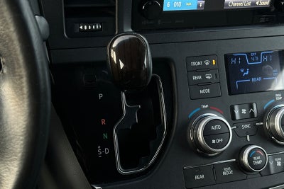 2017 Toyota Sienna XLE