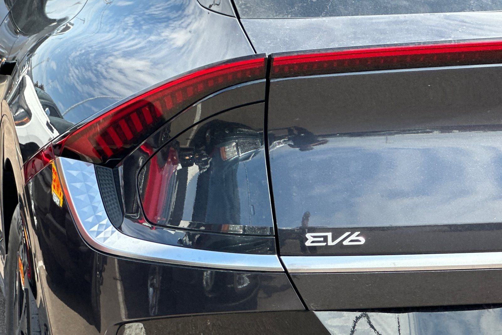 2026 Kia EV6 Wind
