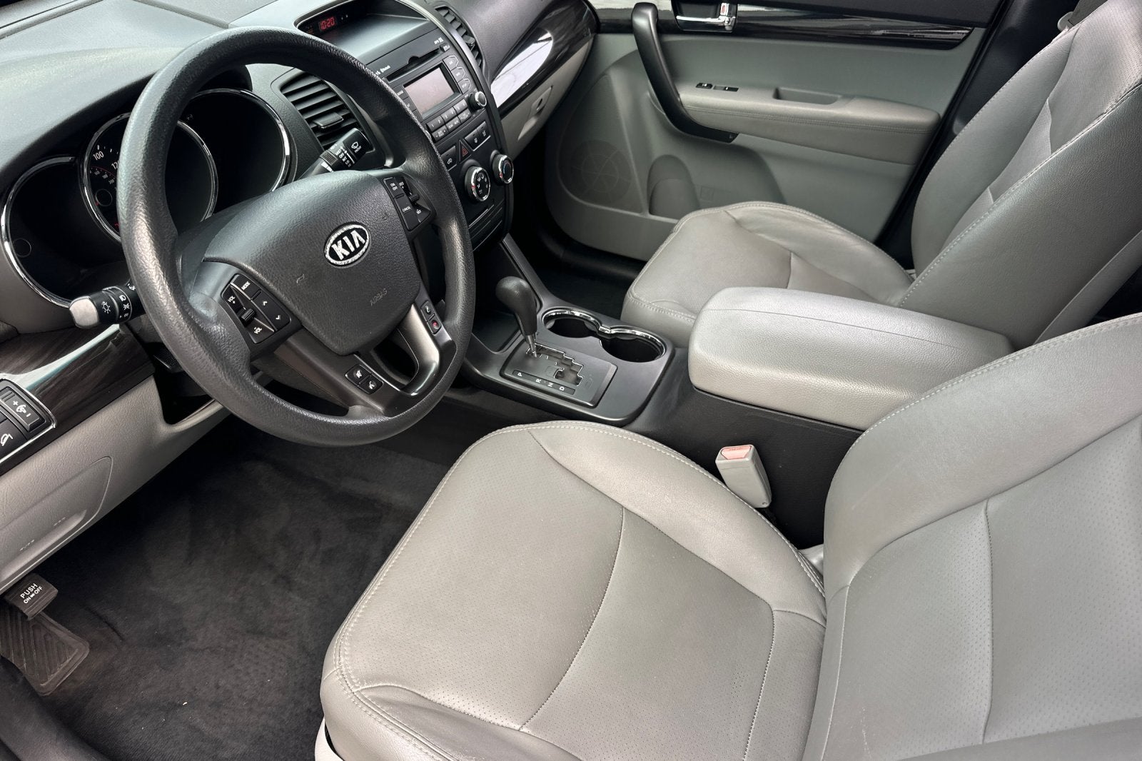 2011 Kia Sorento LX