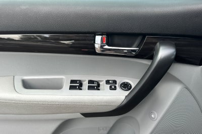 2011 Kia Sorento LX