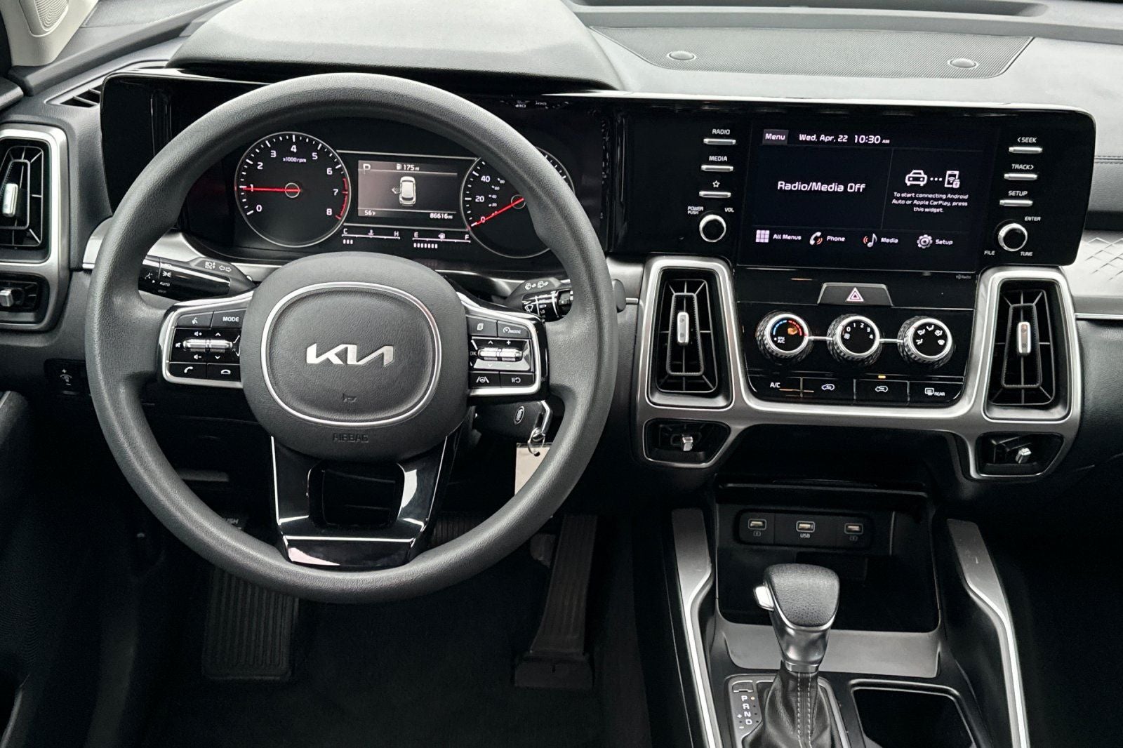 2022 Kia Sorento LX