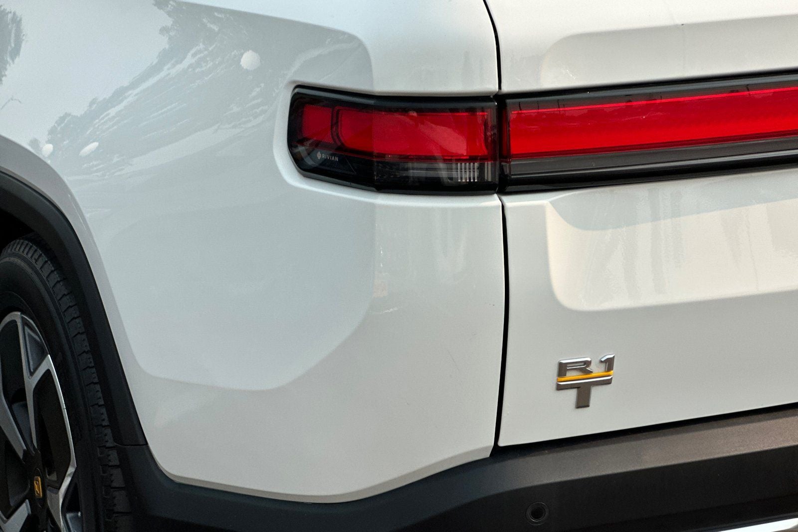 2023 Rivian R1T Adventure
