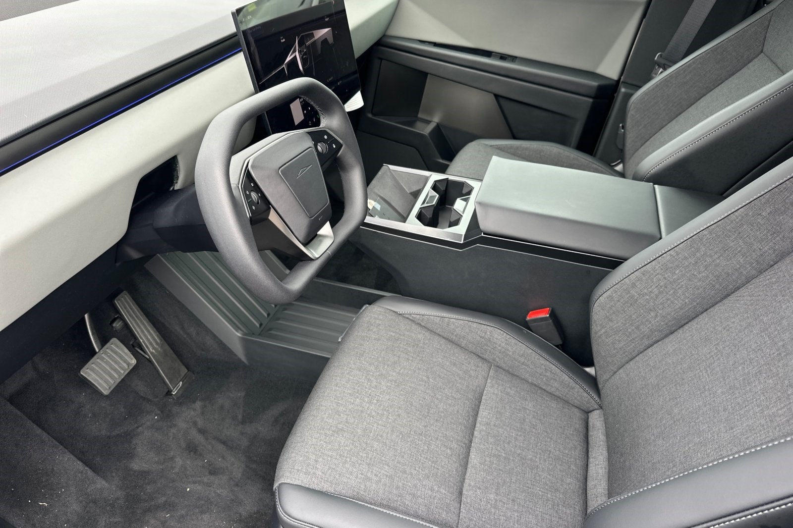 2026 Tesla Cybertruck Base