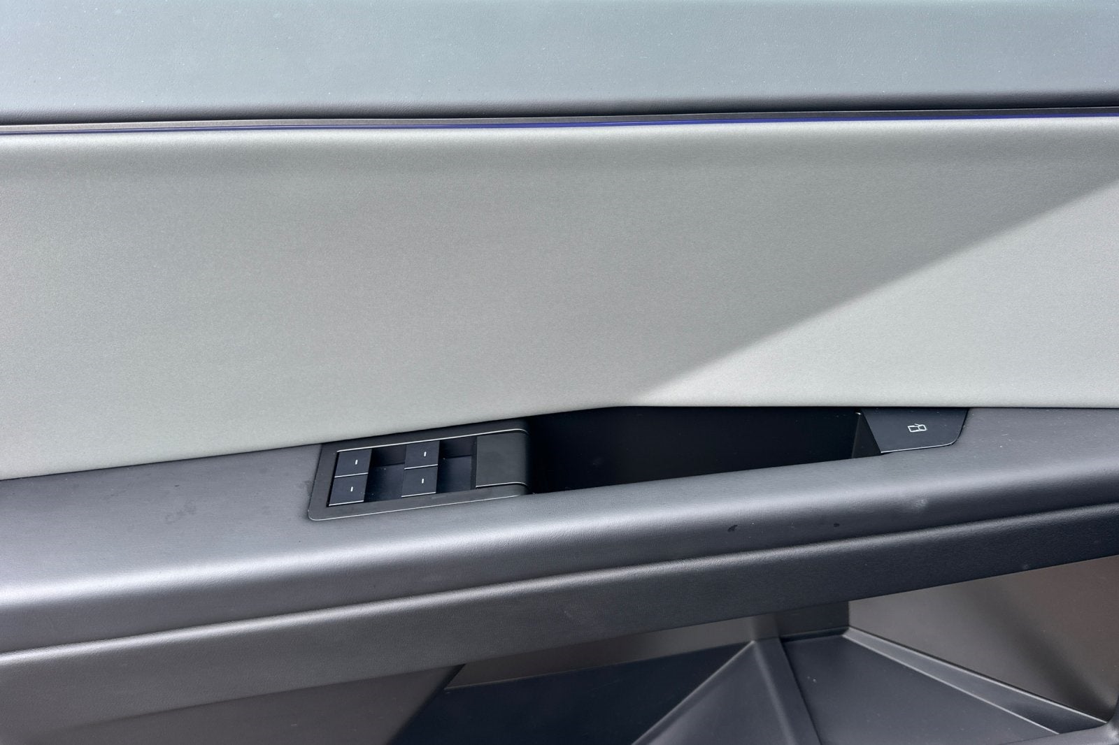 2026 Tesla Cybertruck Base