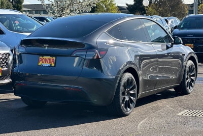 2024 Tesla Model Y Standard Range