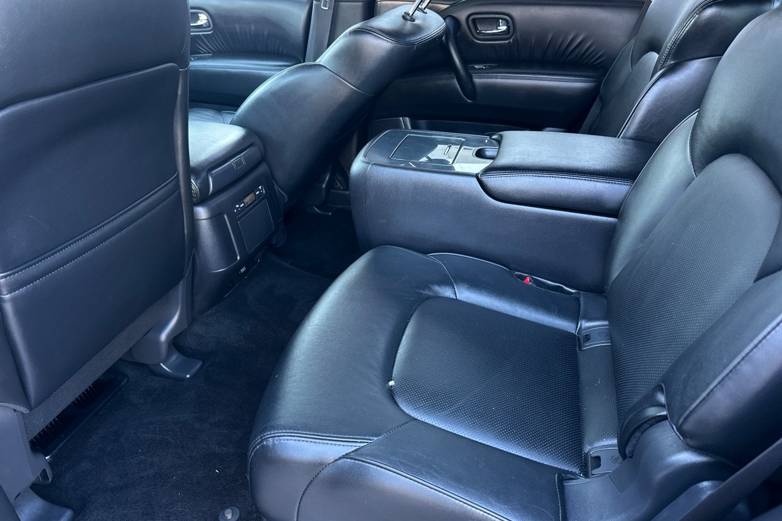 2022 Nissan Armada SL