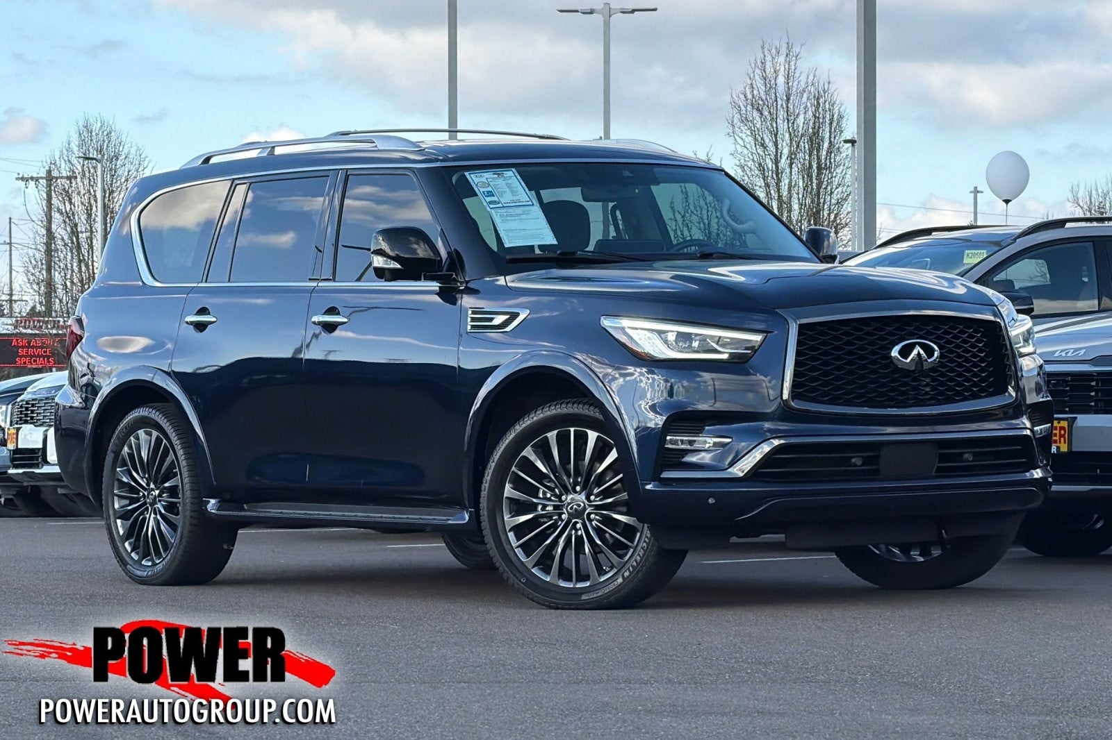 2022 INFINITI QX80 LUXE