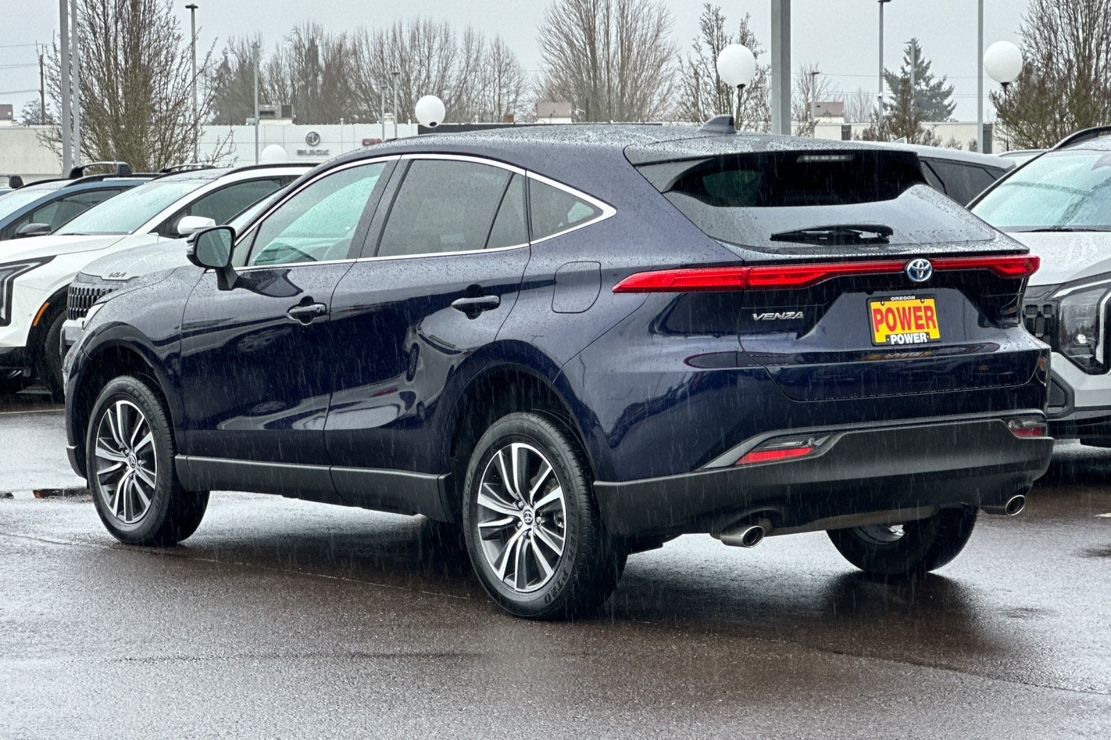 2024 Toyota Venza LE