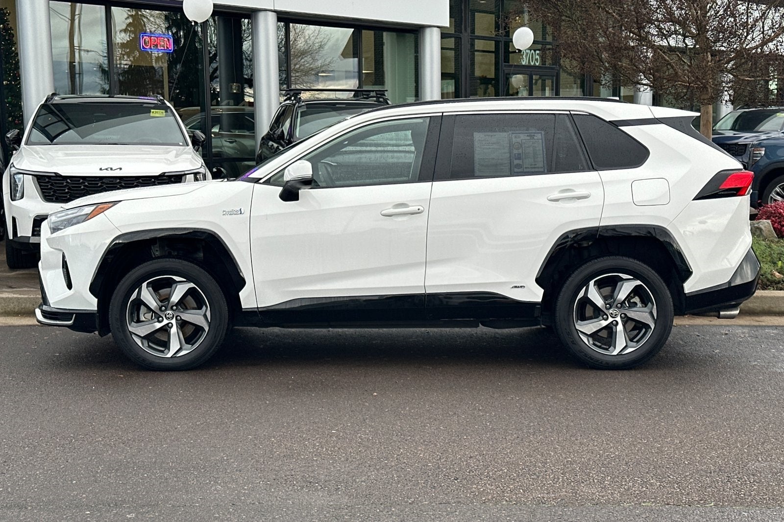 2023 Toyota RAV4 Prime SE