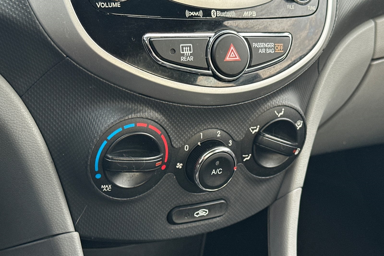 2012 Hyundai Accent GLS