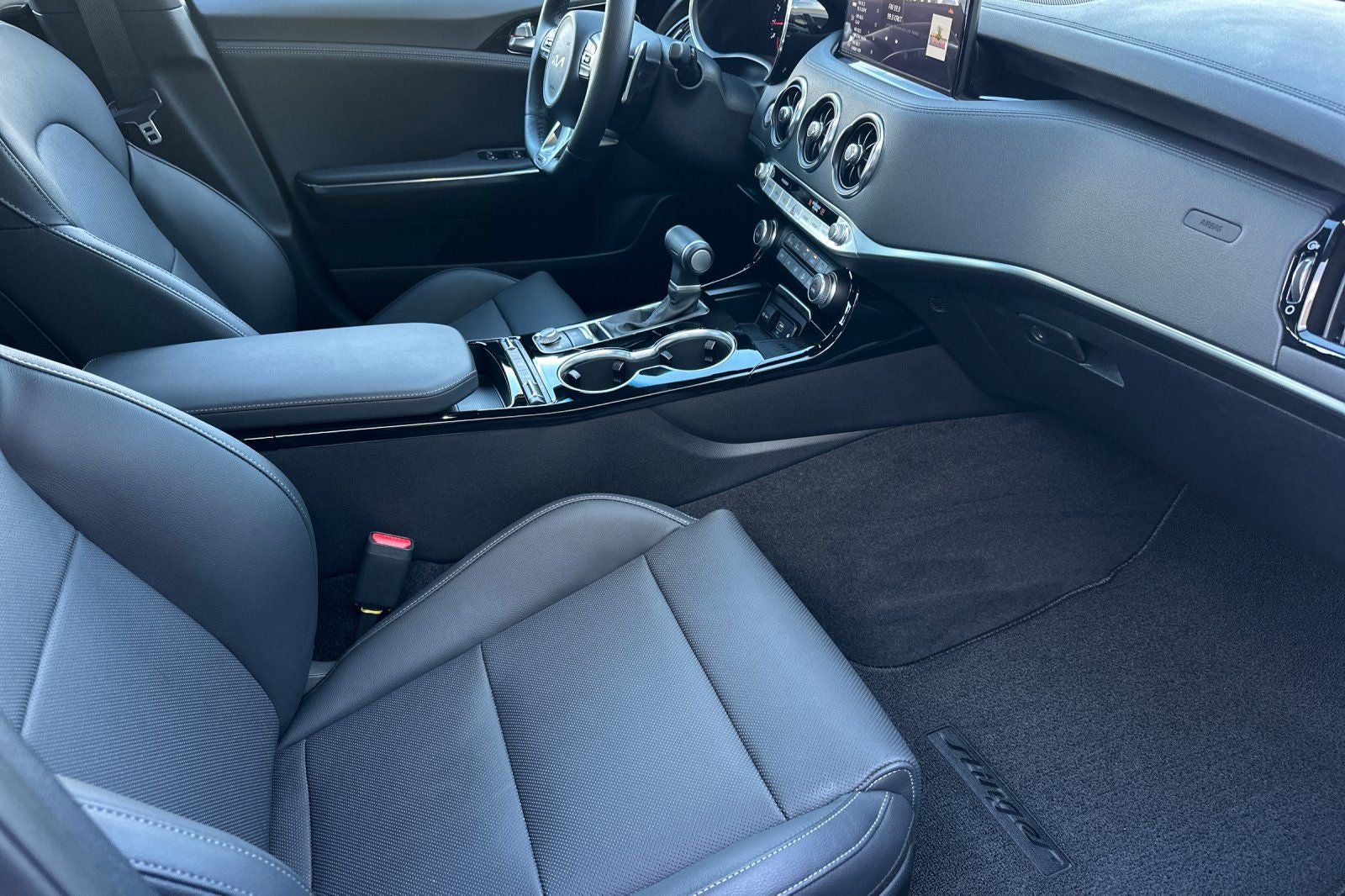 2023 Kia Stinger GT-Line