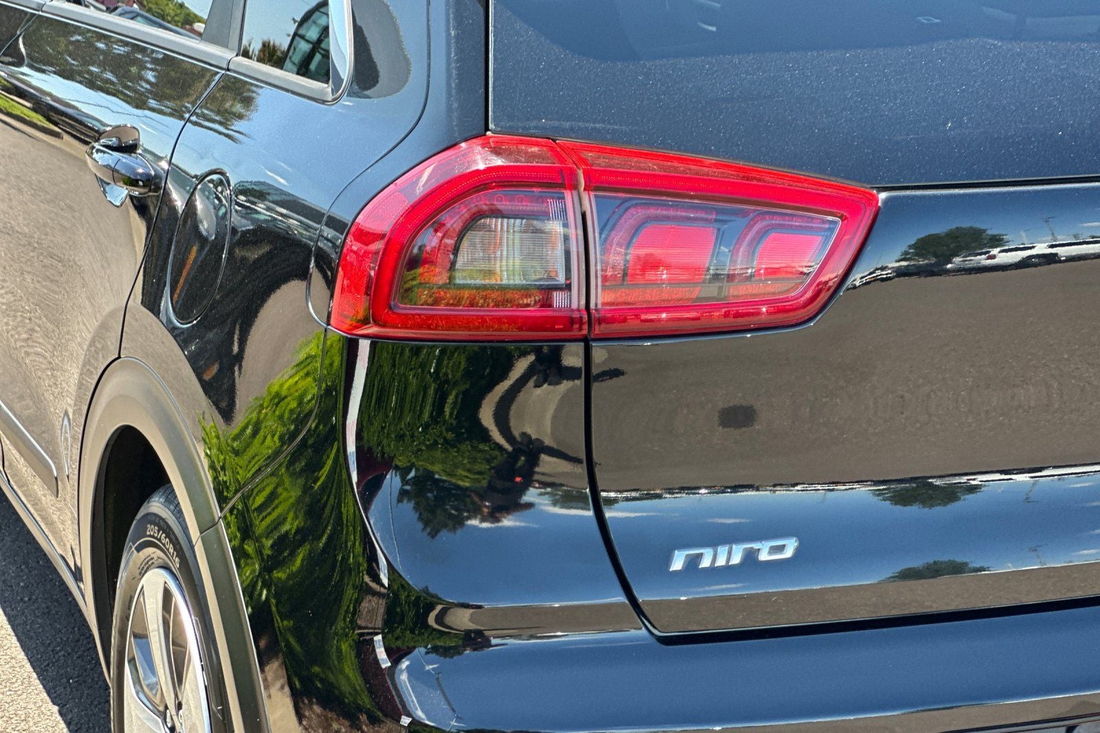 2017 Kia Niro LX